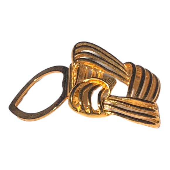 VTG Classic Abstract Weave Gold Tone Square Scarf, Hat or Dress Clip Accessory - Picture 2 of 6